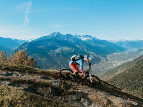 Explore the surrounding area on 2 wheels