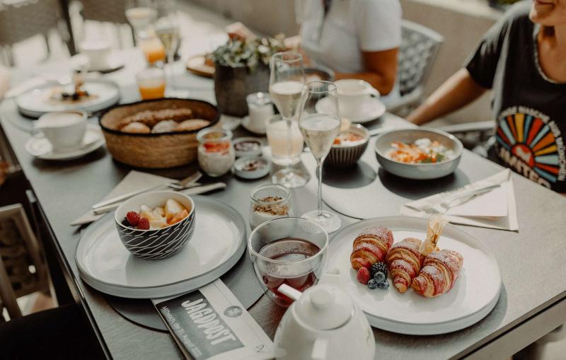 Aufwachen und die Stille genießen Aufwachen und die Stille genießen