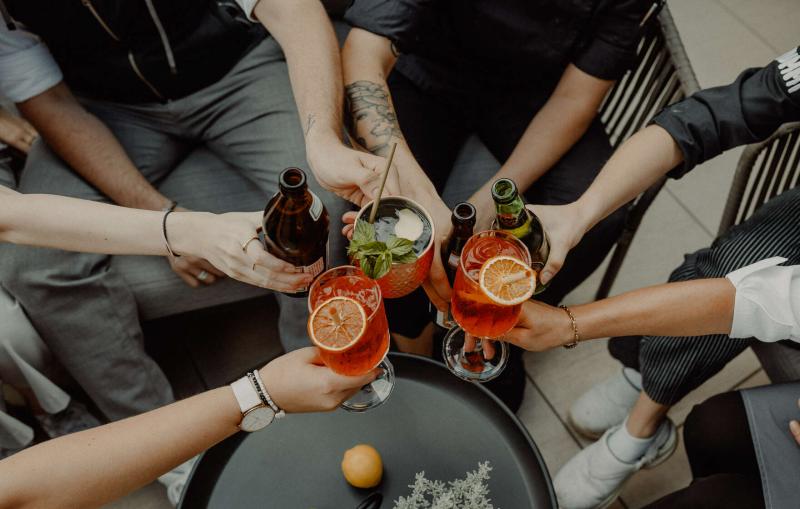 Ein Drink zum Abschluss